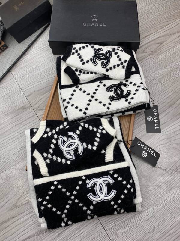 Chanel Scarf Hat Gloves hm11